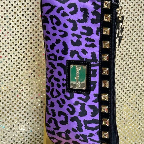 Betsey Johnson Purple & Black Leopard Print Wristlet w/Gold Studs Approx. 10 x 5 - Picture 9 of 16